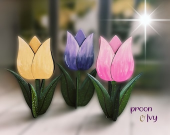 Standing Tulip Shelf Sitter, Small Standing Spring Tulip Décor, Spring Mantle Decor, Spring Housewarming Gift
