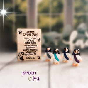 Little Jesus Pocket Cards for Church,  Bible Study Gifts , Religious Gifts, Mini Jesus Figure with Wooden Bible Verse Card
