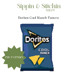 Puede incluir: Un diseño de arte de píxeles azul y amarillo de una bolsa de chips Doritos Cool Ranch. La bolsa tiene el logotipo de Doritos y las palabras "Cool Ranch" impresas en ella. La bolsa está rodeada de un fondo blanco.