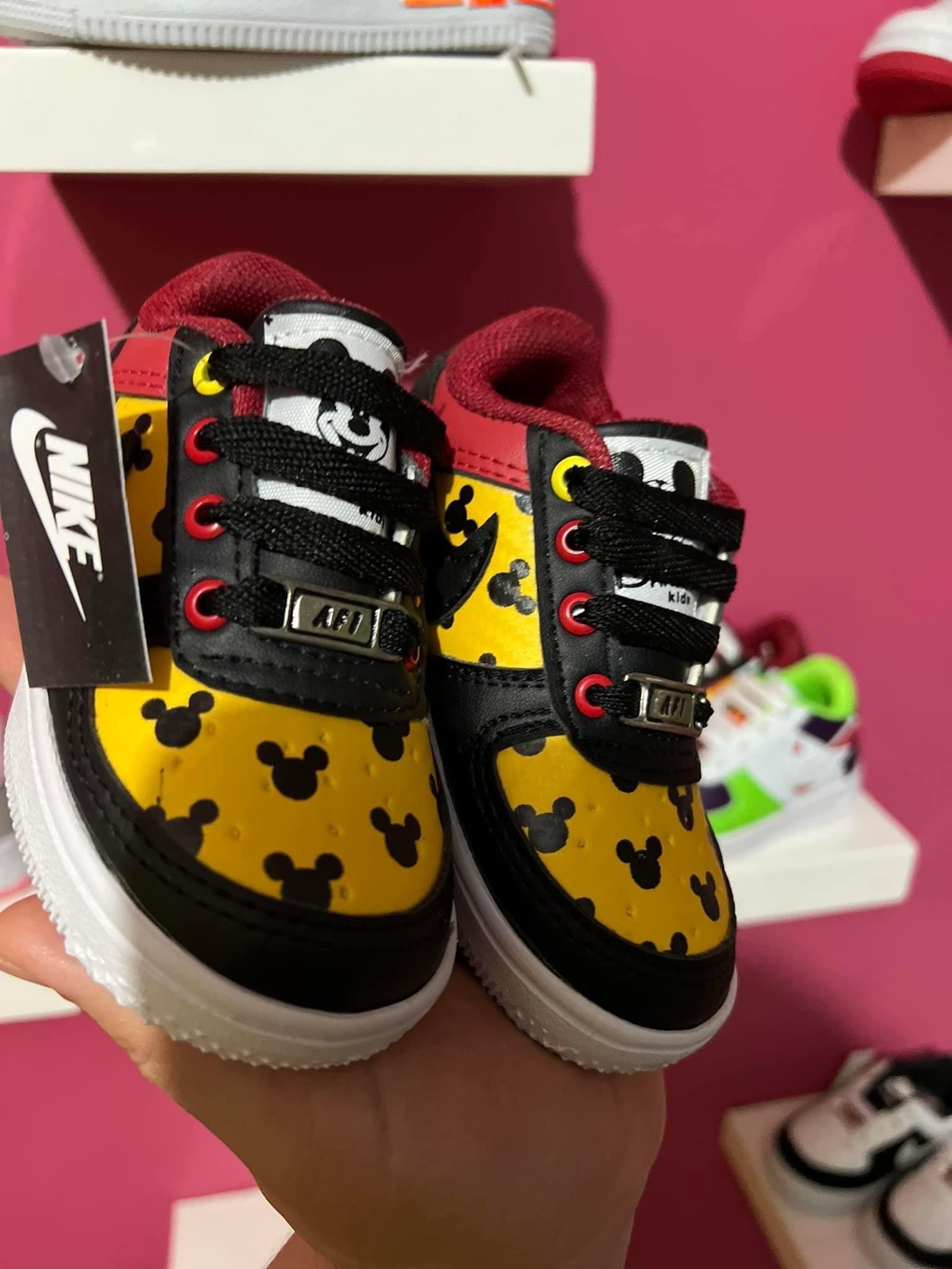 Mickey mouse shoes - Etsy.de