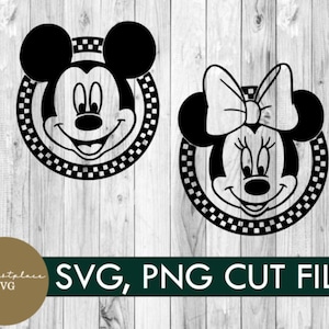 Puede incluir: Archivos de corte SVG y PNG en blanco y negro con Mickey Mouse y Minnie Mouse. Mickey tiene un borde a cuadros y Minnie tiene un lazo. También se incluye el texto "SVG, PNG CUT FILE!"