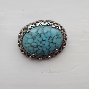 Vintage Miracle Brooch: Silver Tone Pecking Glass Cabochon