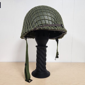 Helmet Pedestal Display - Unlit Version