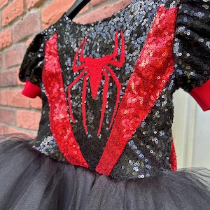 Spider-Inspired Sequin Tutu Dress: Superhero Costume