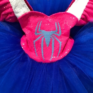 ゴーストスパイダーコスチューム、スパイダーガール、グウェン・ステイシー - ハロウィン、コスプレ、誕生日パーティーに最適 | 子供用キラキラ輝くスーパーヒーロードレス