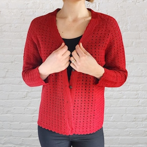 Vintage Boho Chic: Hand-Crocheted Red Sweater Cardigan from the 70s, Size 12 | Retro Style