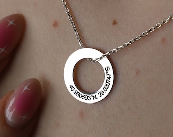 Collar de coordenadas personalizado en plata de ley: joyería personalizada de latitud y longitud