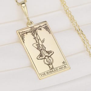Gold Gehängte Tarot-Karten-Halskette: Gotischer spiritueller Anhänger