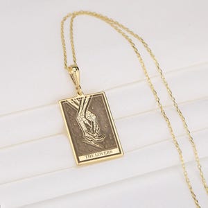Collar de cartas del Tarot de los Enamorados, collar de manos de pareja, collar de lectura del Tarot, joyería gótica del Tarot, regalo para novia, collar espiritual