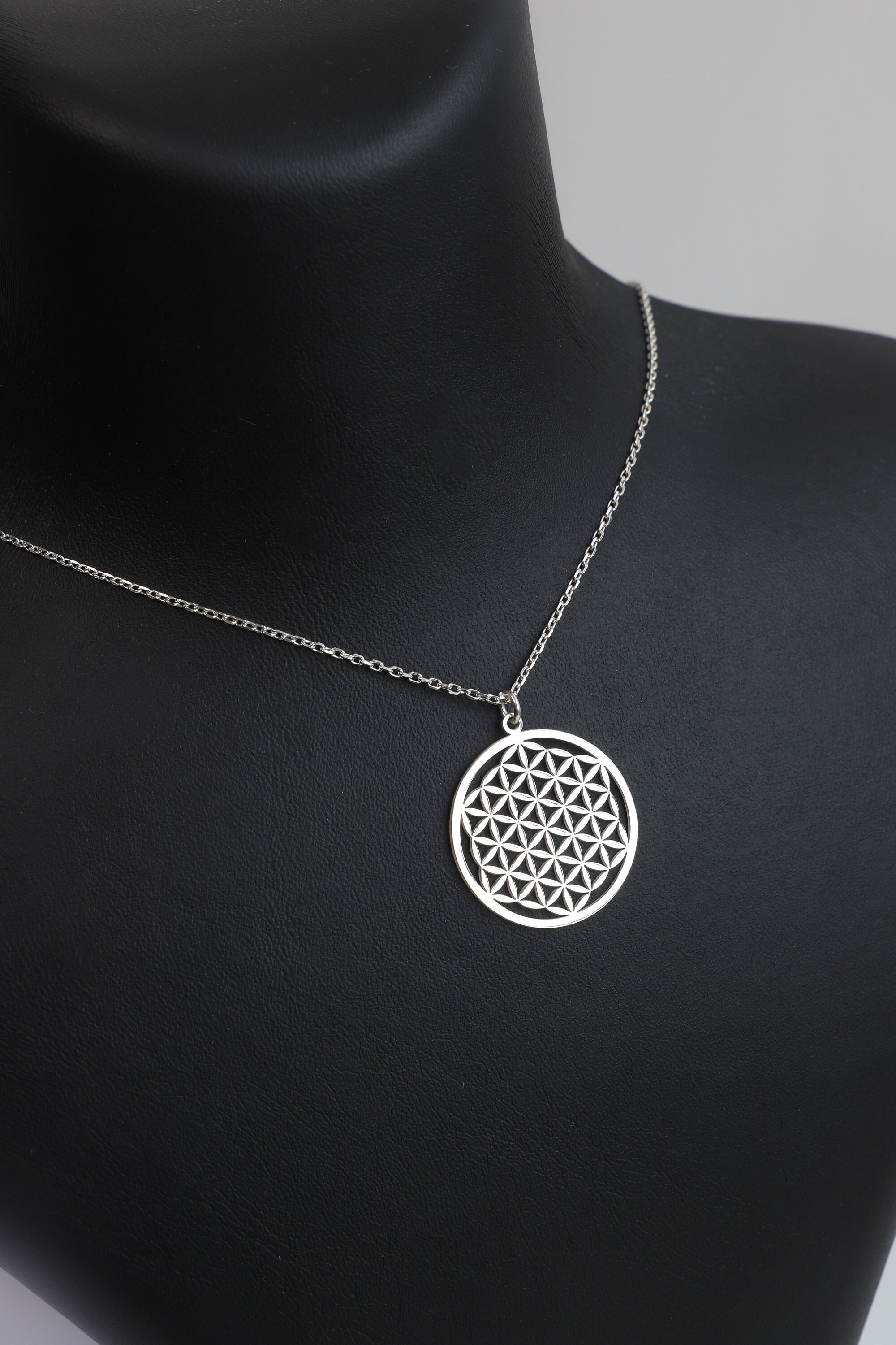 Silverly Collana Con Ciondolo Mandala A Fiore In Argento Sterling 925 – Disco Rotondo In Filigrana, Catena 46 Cm, Con Panno Lucidante E Confezione Regalo