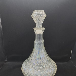 Vintage liquor bottle/decanter with stopper