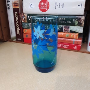 Vintage blue floral drinking glasses---set of 4