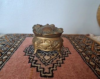 Vintage Metal Jewelry Casket 1138 JB