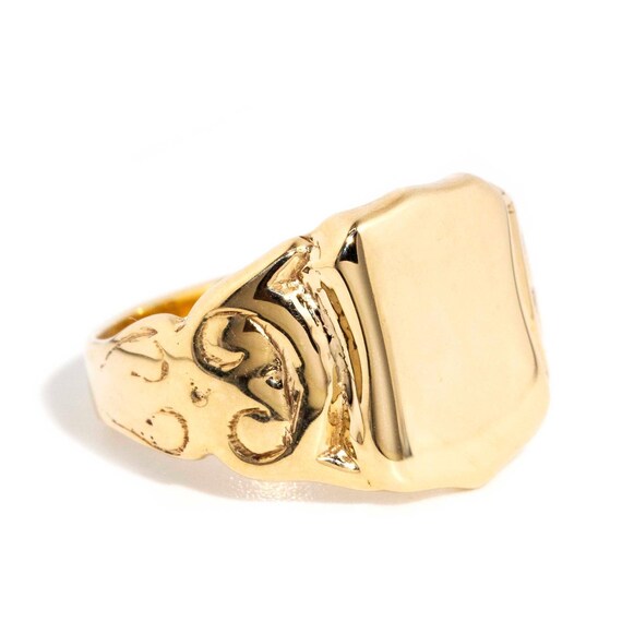 Pedro 1970s Patterned Pinky Signet Ring 9ct Gold - image 4