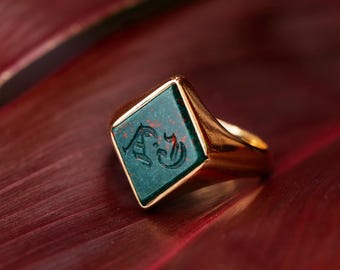 Antique 1920s Bloodstone Intaglio Ring | 15k Rose Gold Heirloom – Jame