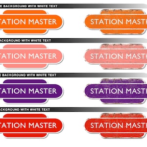 K&ouml;nnte beinhalten: Vier Schilder im Vintage-Stil mit dem Text "STATION MASTER" in wei&szlig;en Buchstaben. Jedes Schild hat eine andere Hintergrundfarbe: orange, rosa, lila und rot.