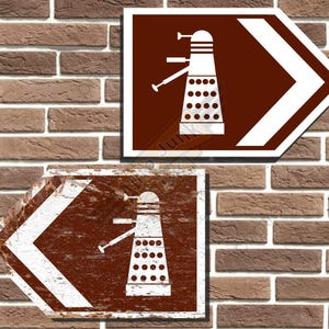 Dalek 英国観光スタイル 金属製道路標識 バー標識 男の隠れ家 ガレージ標識