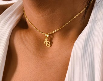 Ineinander greifende Initialen, Doppel- oder Dreifachbuchstaben-Schmuck, gestapelte Initialen-Halskette, erste Charm-Halskette, Weihnachtsgeschenk für sie