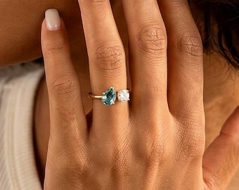 Anillo de oro de 14 quilates con dos piedras de nacimiento, anillo personalizado con dos piedras de nacimiento, anillo minimalista con la inscripción "Toi et Moi", regalo de cumpleaños para mamá, regalo del Día de la Madre.