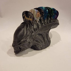 Alien Guitar Pick Holder Alien Vs Predator