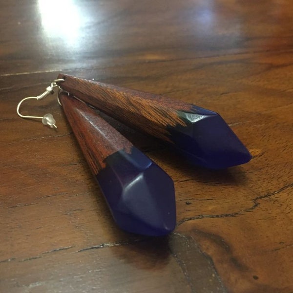 Orecchini pendenti in Legno e Resina - Wood and Resin Pendant Earrings