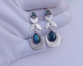 Orecchini Lunghi In Labradorite Naturale – Pietra Goccia Sfaccettata – Argento 925 – Fatti A Mano