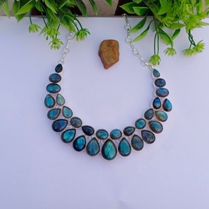 Collar de piedra labradorita natural / Collar bañado en plata 925 / Collar BOHO / Collar llamativo / Regalo para ella / Joyas de labradorita