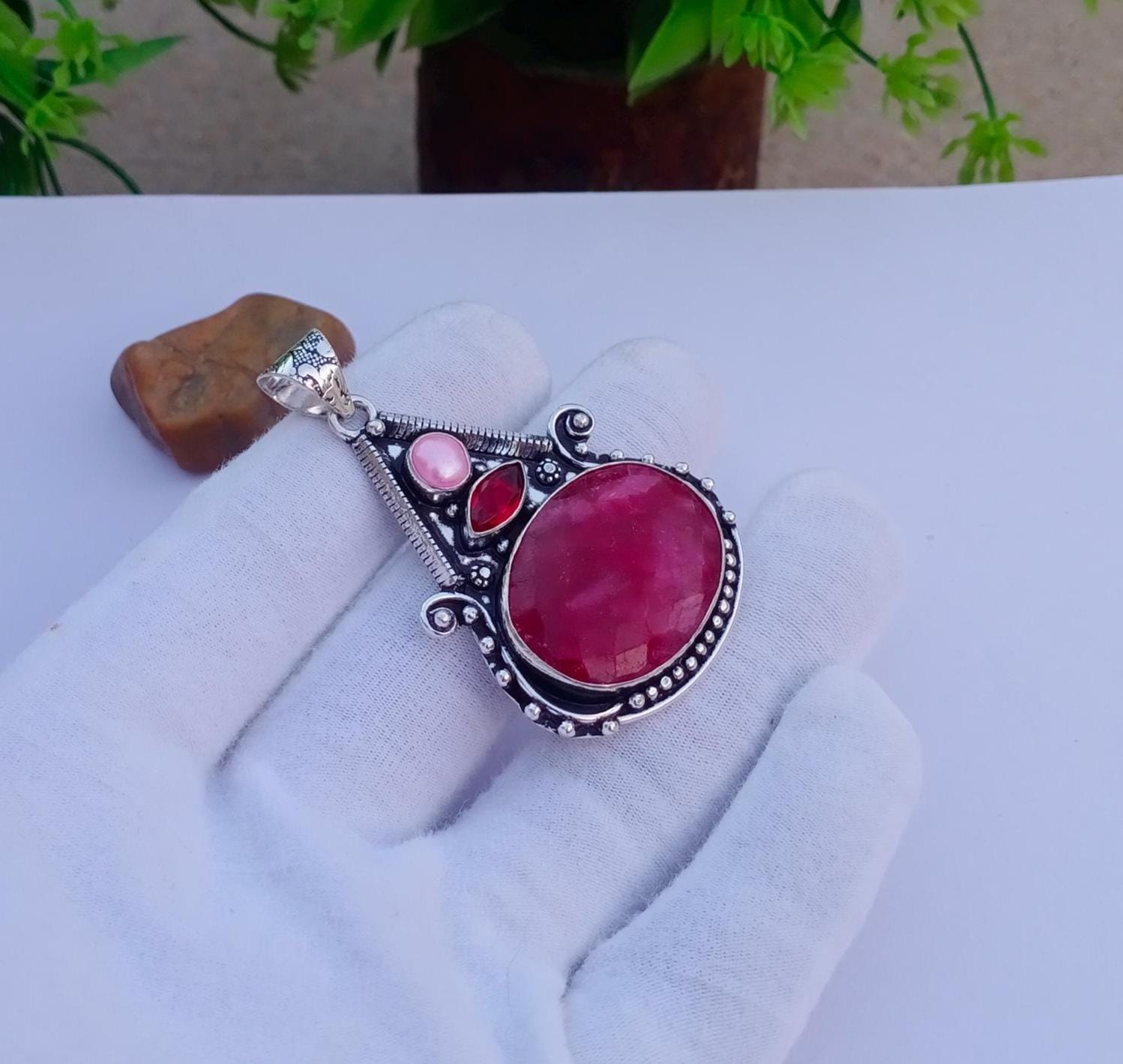Beautiful Kashmiri Ruby, Color Pink Pearl and Garnet Hydro Glass