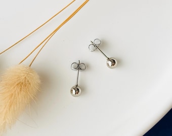 2 topes de bola de 5 mm para pendientes, forma redonda, pendientes de botón, acero inoxidable plateado, plateados, juego de 2