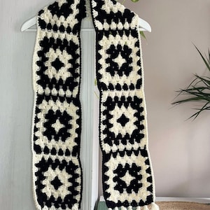 Hand Knitted Granny Square Scarf: Retro Crochet Scarf