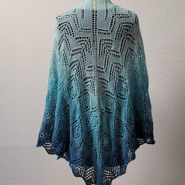 Handgestricktes Dreieckstuch "IntoTheBlue"