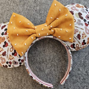 Disneyland snacks ears with pretzel bow