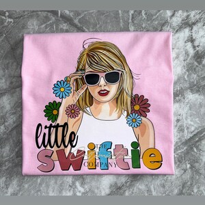 Little Swiftie T-shirt/Sweatshirt image 2