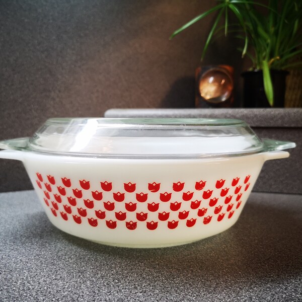 Rare JAJ Pyrex Red Tulips 513 Round Casserole with lid