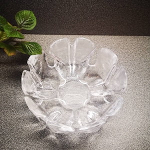 Vintage Scandinavian glass Bengt Edenfalk design for Skruf Heart Shape Petals bowl