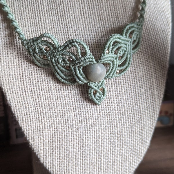 Artisan Micro-macrame handmade necklace