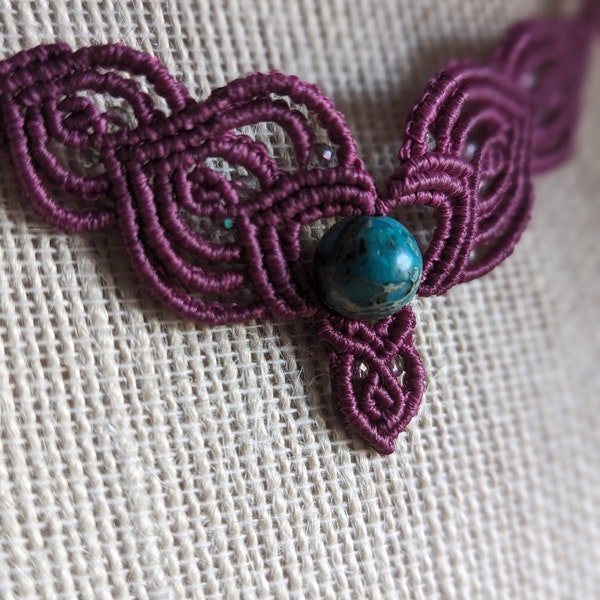 Artisan Micro-macrame handmade necklace