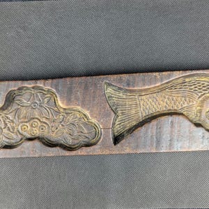 Hand-Carved Wooden Moon Cake Mold: Fish & Floral Design