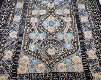 Vintage Kashmir Wool Tapestry: Mughal Floral Hand-Embroidered Wall Hanging