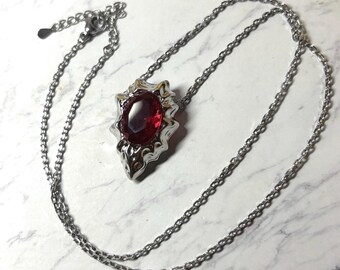 DMC3 Dante's Amulet Red Necklace