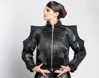 The Serpent Armor Bomber - Giacca lunga futuristica con punte - Giacca bomber nera lunga con punte e trapuntatura a serpente