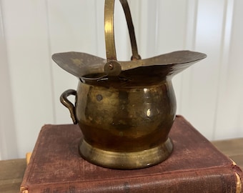 Cubo de carbón de latón vintage: Maceta decorativa, plato para baratijas