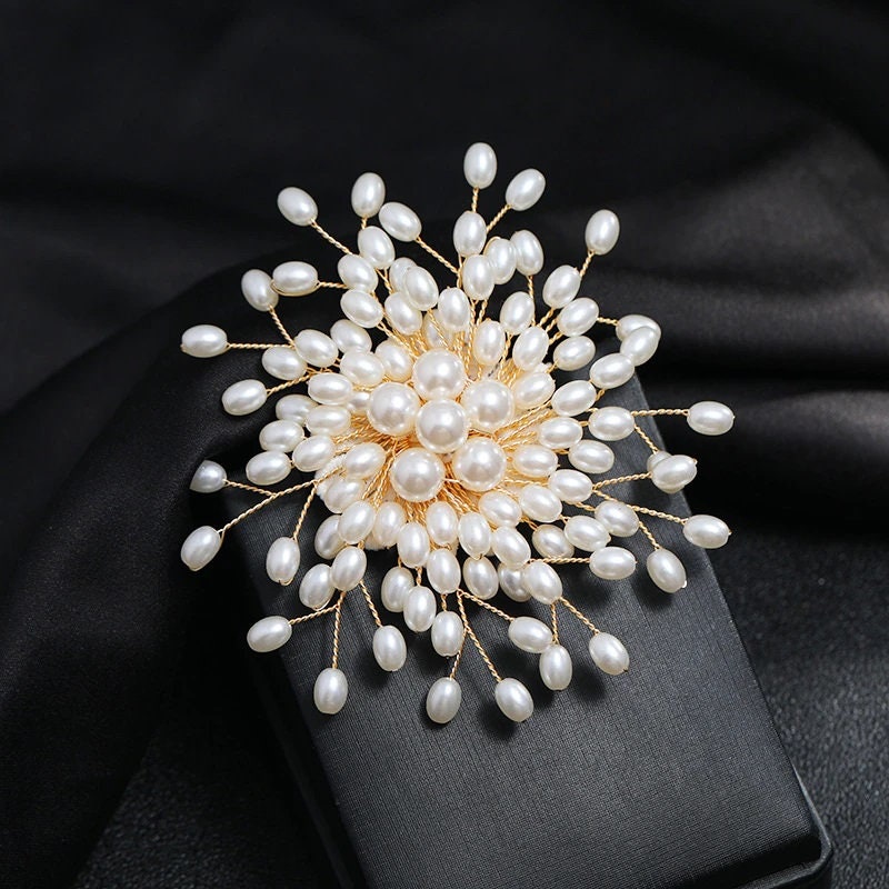 NEW Louis Vuitton Broche Fleur Rose Flower Brooch Pin on PopScreen
