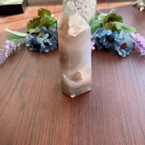 Flower agate tower