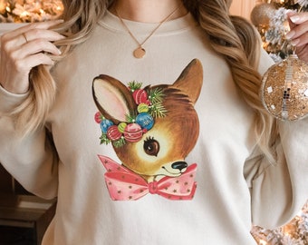 Retro Reindeer Christmas Sweatshirt: Vintage Holiday Style