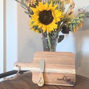 Personalized Charcuterie Board, Custom Engraved Cheese Board Unique Housewarming Gift, Wedding Gift, Custom Serving Board, Entertaining Gift