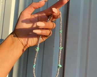 Turquoise Stone Choker: Southwestern Beaded Necklace with Extender