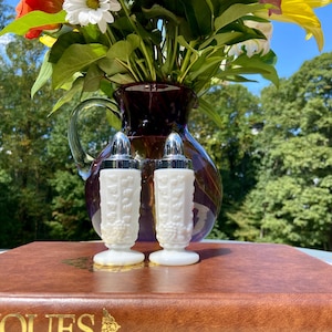 Vintage Westmoreland Milk Glass Paneled Grapes and Leaves Pattern Salt and Pepper Shakers/Vintage Holiday table/**Free Shipping
