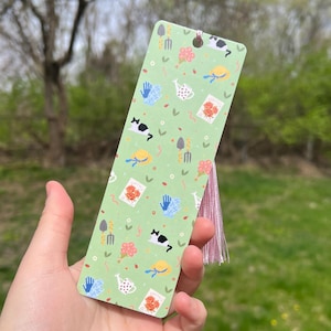 Cottagecore Gardening Bookmark , Cozy bookmarks , Pastel Colors , Bookish Gift for Mom , Cat Lover , Finish Double-Sided ,paper bookmark