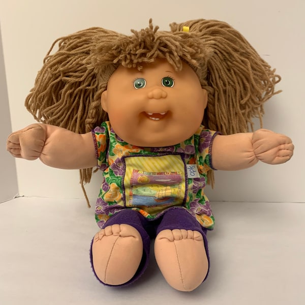 Cabbage Patch Kids Doll First Edition Mattel HM#19 Girl CPK Original Outfit RARE